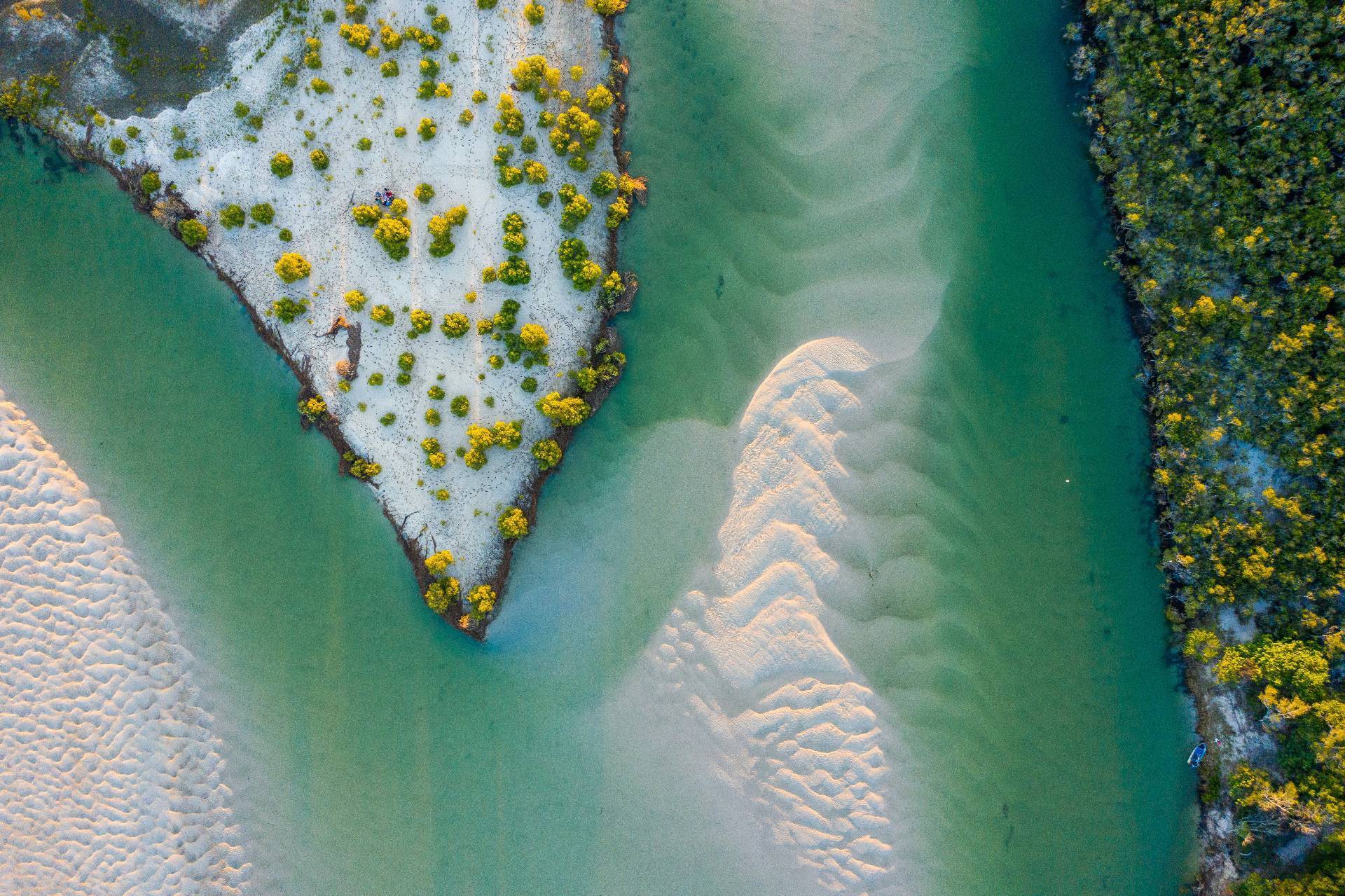 timothee-duran-eA2JcjiiuhA-unsplash-compressed